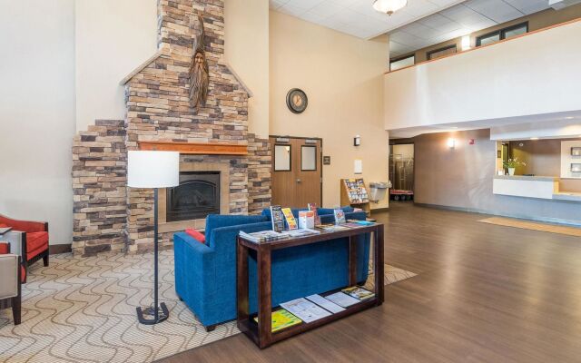 Magnuson Grand Pikes Peak