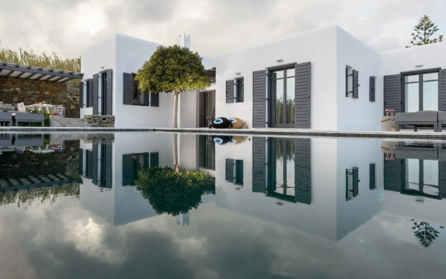 Myconian Platinum Villas