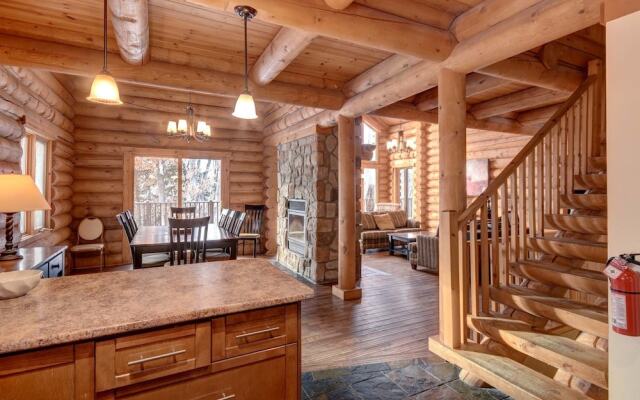 Chalet Sioux