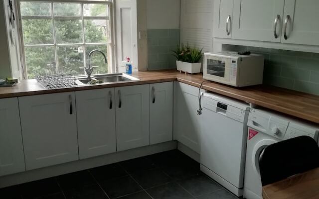 Stylish 3bedrm City Centre Apartment