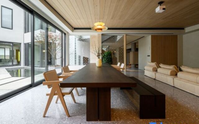 Xianju Chun and Qingxi Homestay