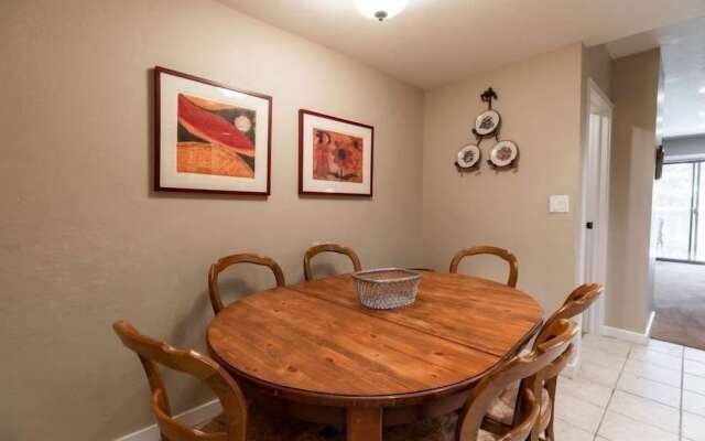 Condo with Outdoor Heated Pool and Free WiFi by RedAwning