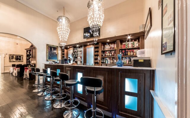 SK Baylis house hotel