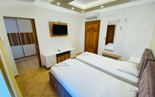 Apart Hotel Llolla