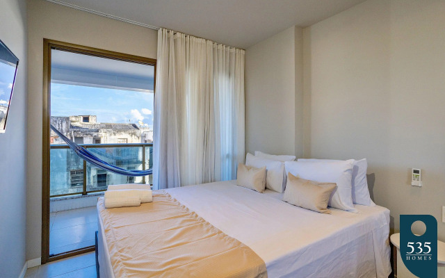 Apartamento no Condomínio Barra 535