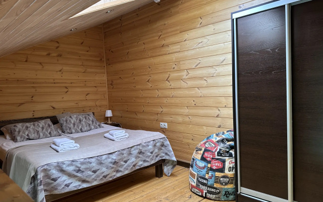 Фэмили Элли 114 апартамент