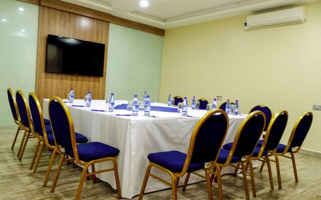 Fairway Hotel & Spa Hotel
