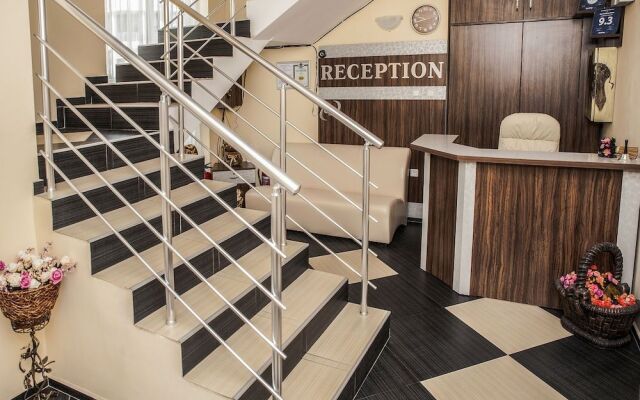 Ivano Hotel