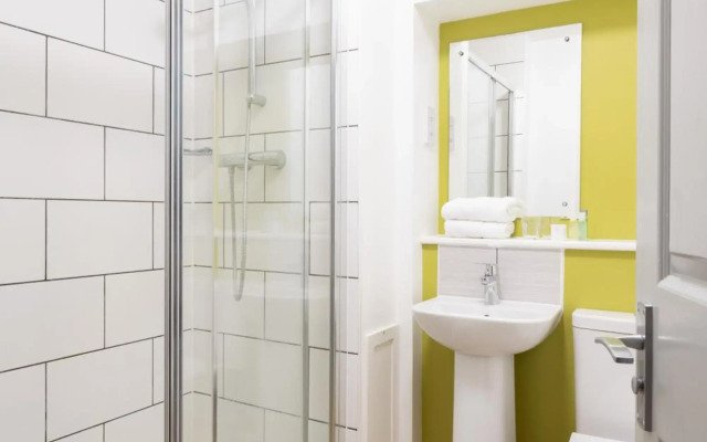 The Broadway Park Hotel