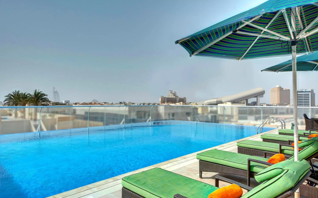 Al Khoory Atrium Hotel