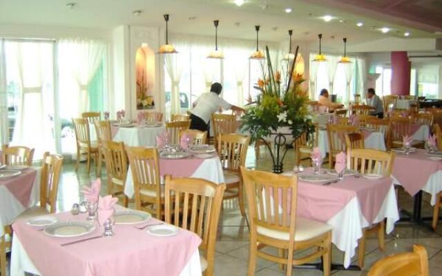 Hotel Los Cocos Chetumal