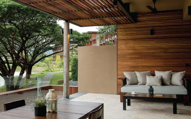 Atta Lakeside Resort Suite