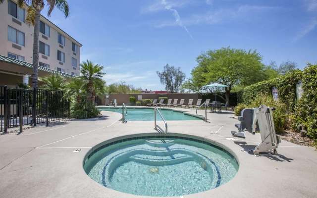 Country Inn & Suites by Radisson, Mesa, AZ