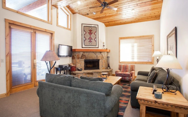 Trail's End Lodge at Deer Valley Resort - One Bedroom Residence with Spa #305 1 Condo
