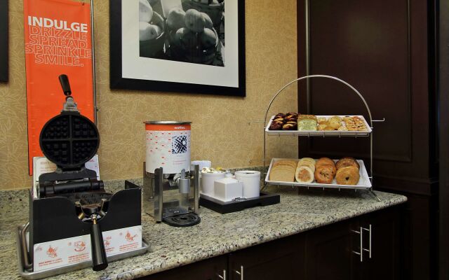 Hampton Inn & Suites Buffalo