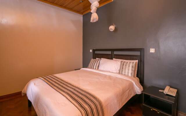 Meltonia Luxury Suites