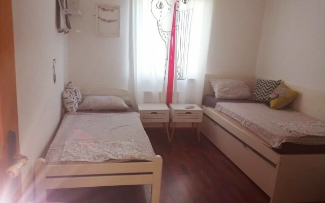 Apartment and Rooms Vilma