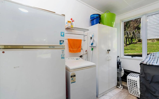 Ota Point Paradise - Whangaroa Holiday Home