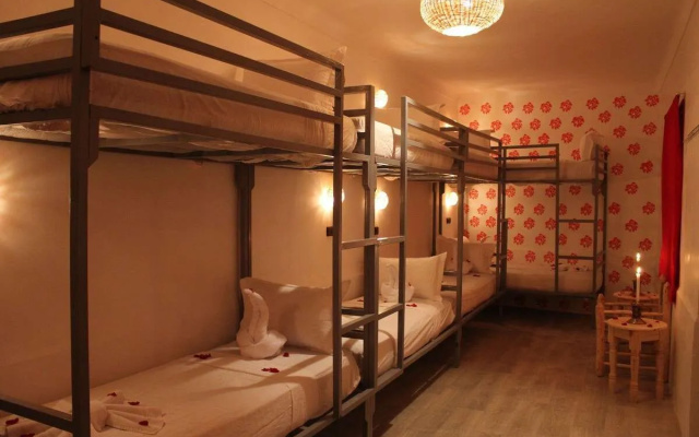Corner Hostel Marrakech - Adults Only