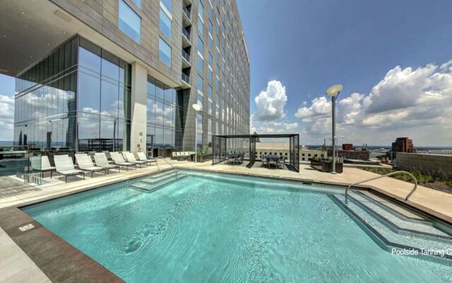 TWO Luxurious Highrises by Cozysuites