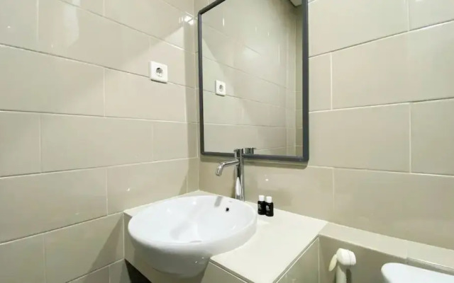 Cozy And Enjoy Living 1Br At Citralake Suites Apartment