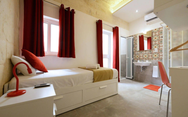 VBL Hostel – Adults only