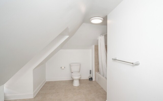 Suites on Main 3