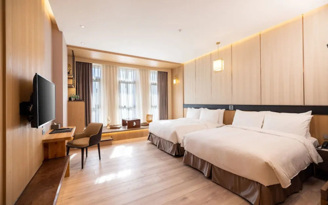 Euphoria Hotel