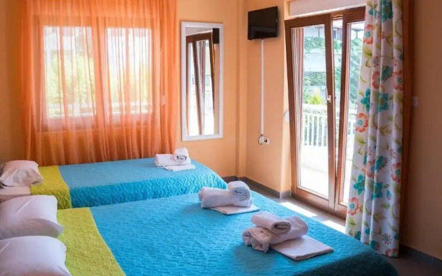 Niki Apartments