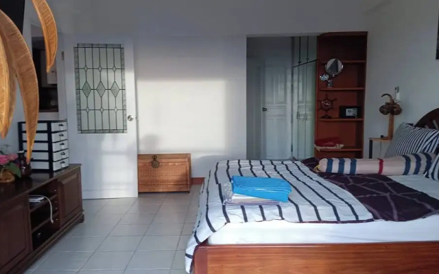 Sombat Condo Seaview 1 Bedroom