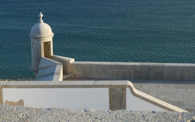 Sesimbra 99 - T2 Apartment