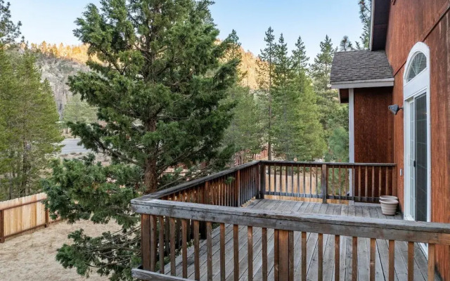 Blitzen by Avantstay Pet-friendly Tahoe Retreat