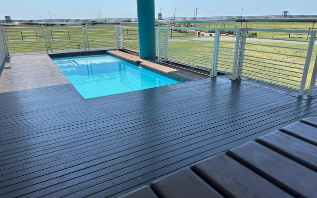 Durban Beach Front SPECTACULAR OCEAN VIEWS - 3 BED