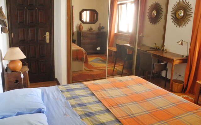 Casa do Oriente Bed & Breakfast