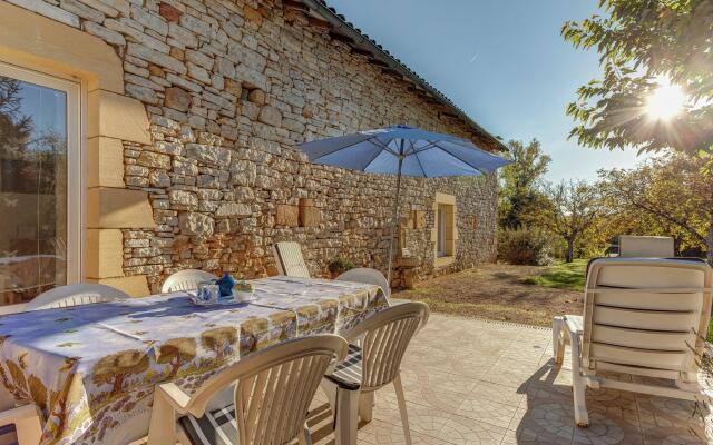 Amazing Holiday Home in Cazals With Terrace