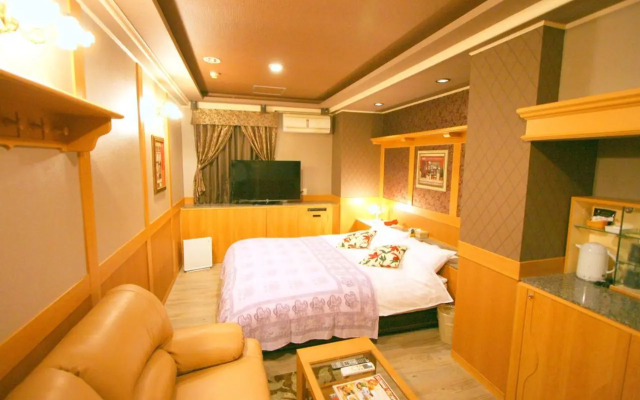 Sari Resort Kawanishi -Adults Only