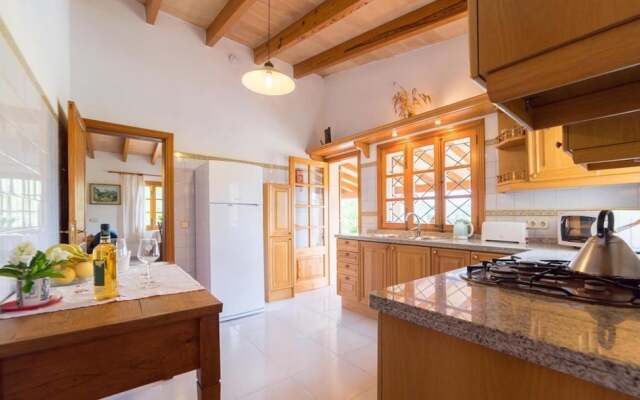 Villa - 3 Bedrooms with Pool and WiFi - 103194