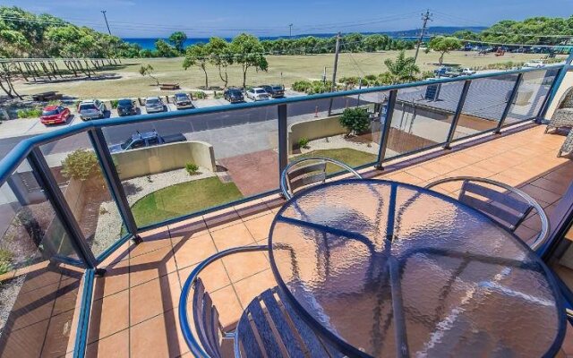 Ocean Breakers Holiday Apartments