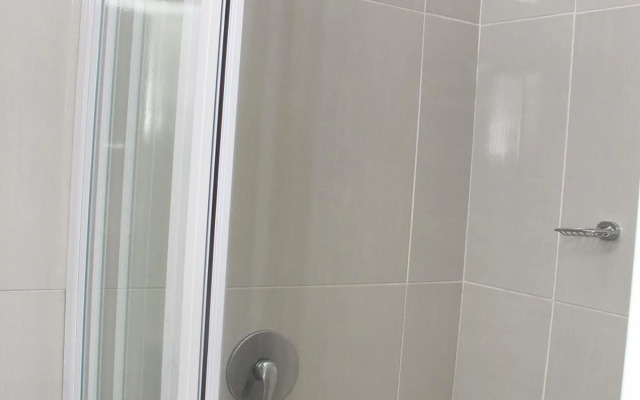 The White House Lodge