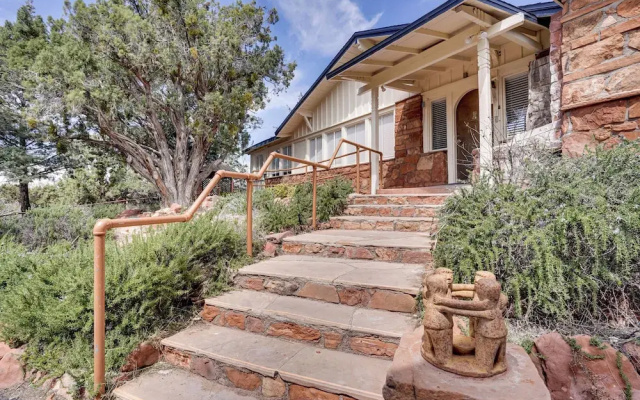Meditation Garden & Patio: Serene Sedona Gem