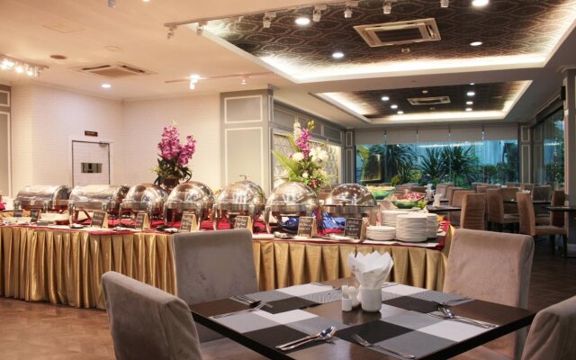 Picnic Hotel Bangkok