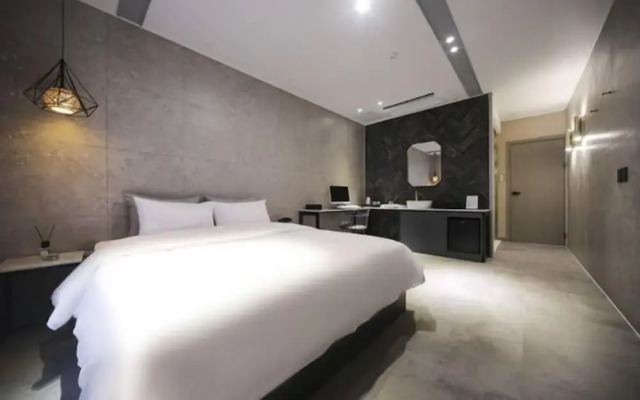 RIAN Hotel