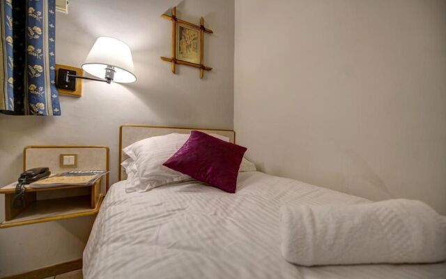 Sliema Chalet Hotel