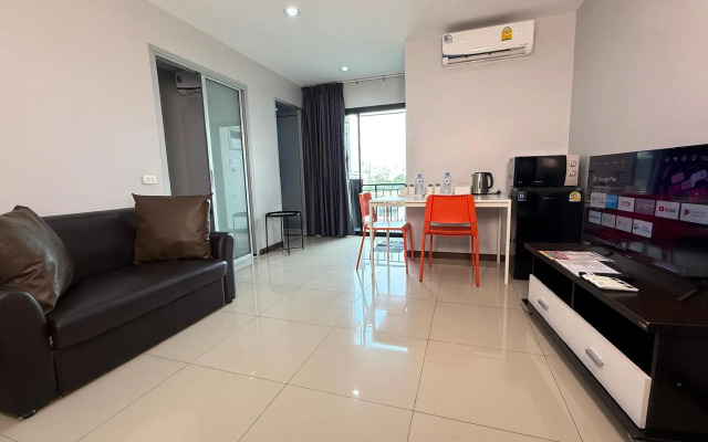Baan Paknam Hotel