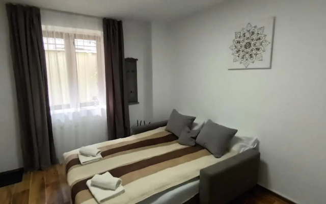 Cezar Home Studio