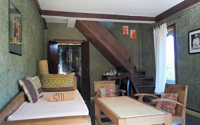 Sasak Lebung Home