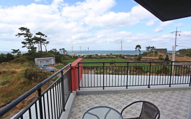 Sea and Star Pension