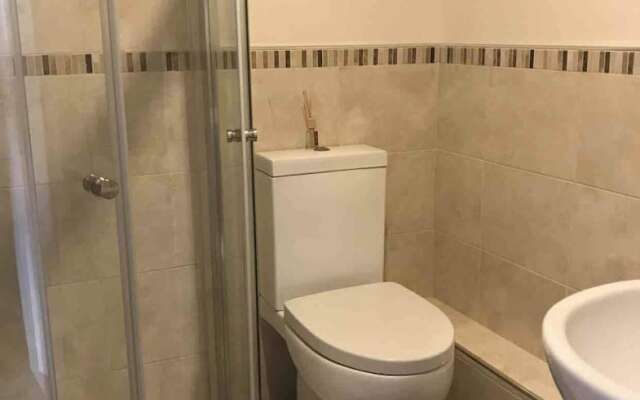 Inviting 2-bed Apartment in Matlock Sleeps 6
