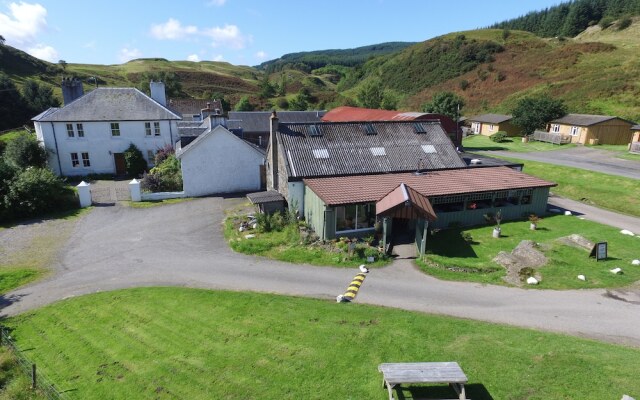 Cologin Farmhouse