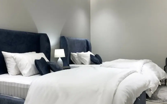 Morouj B-4 Luxury Gold Terrace GZ36
